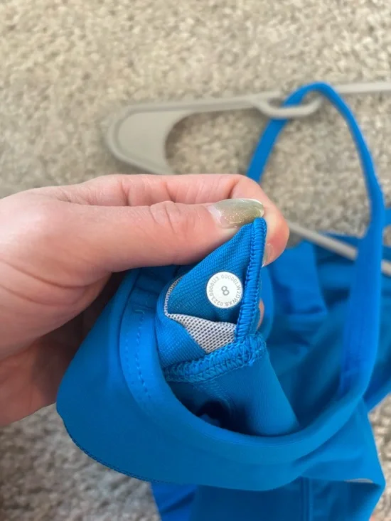 lululemon athletica Blue Strappy Sports Bra SIZE 8 - Picture 3 of 3